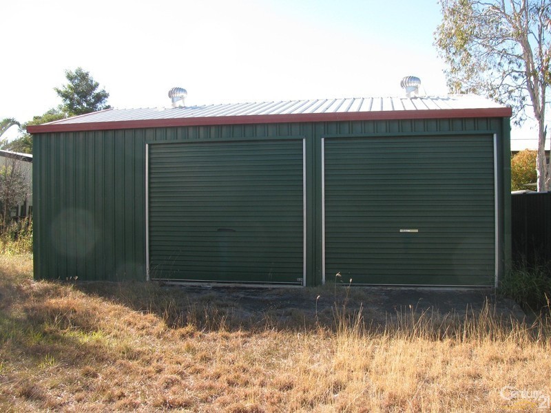 15 Brock Crescent, Dysart QLD 4745