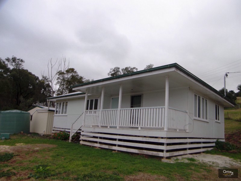 5 Redlands Drive, Gowrie Junction QLD 4352