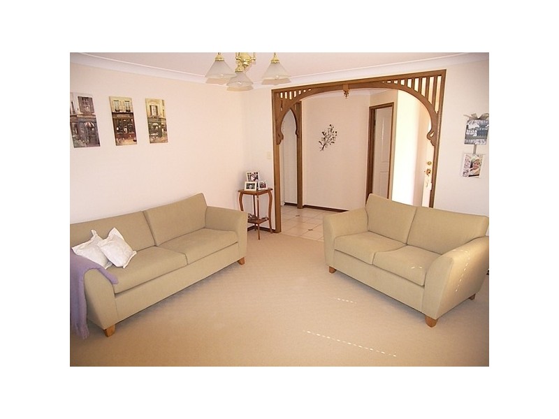 10 May Court, Middle Ridge QLD 4350