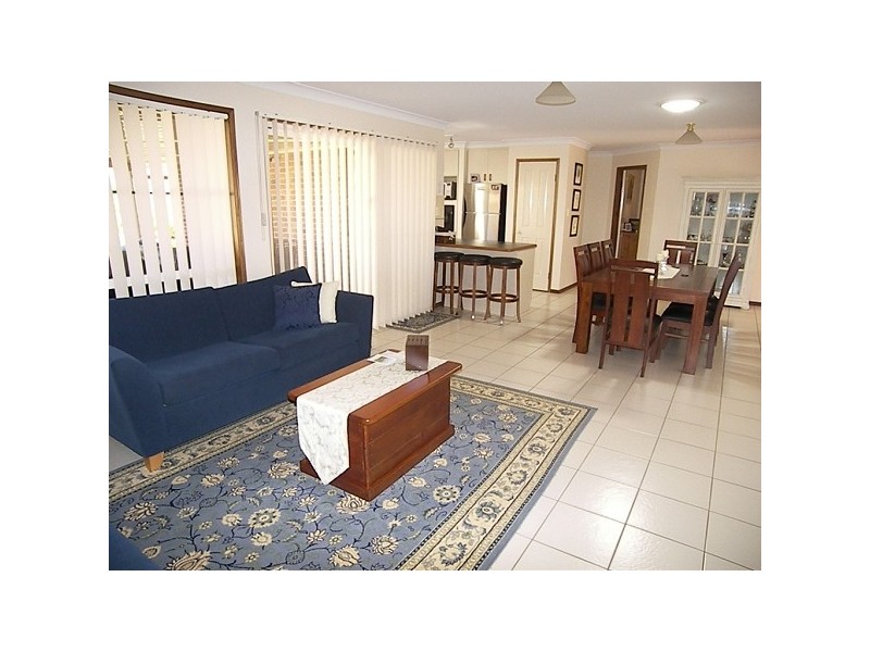 10 May Court, Middle Ridge QLD 4350