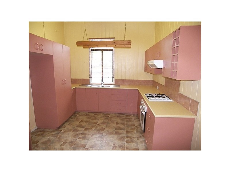 196 Perth Street, South Toowoomba QLD 4350