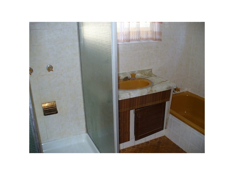 17 Tynedale Avenue, Newtown QLD 4350