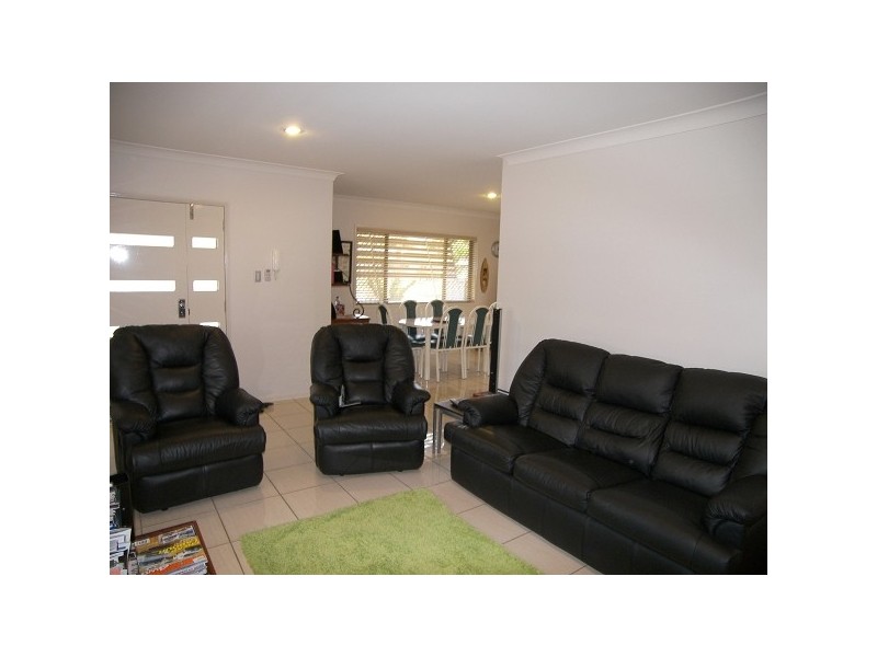 Centenary Heights QLD 4350