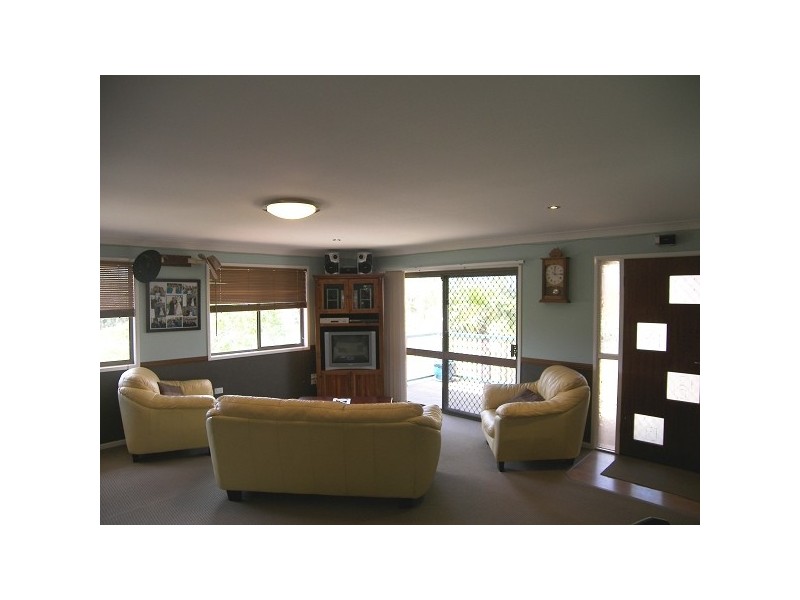 7 Mollison Court, Wilsonton QLD 4350