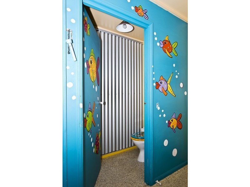 13 Mary Street, Mount Lofty QLD 4350