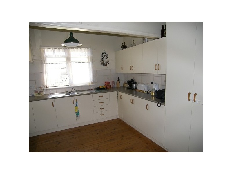 271 South Street, South Toowoomba QLD 4350