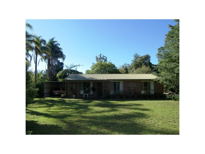 10 Hampton Road, Toowoomba QLD 4350