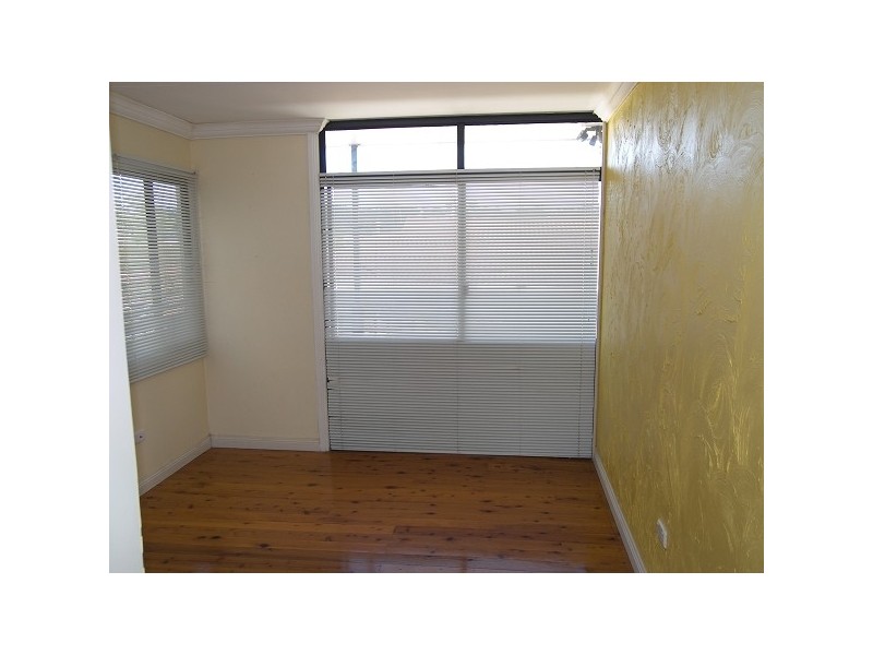 Centenary Heights QLD 4350