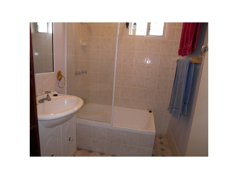 1/14 Ascot Street, Newtown QLD 4350