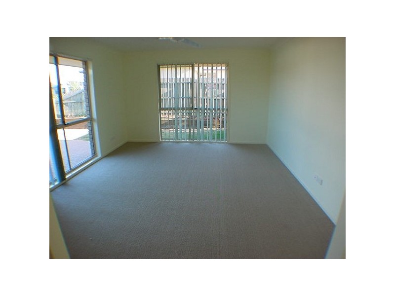 9 Strohfeldt Street, Middle Ridge QLD 4350