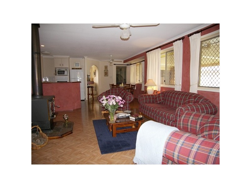 Kearneys Spring QLD 4350