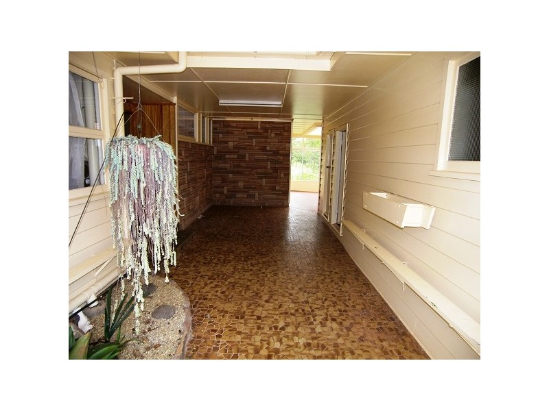 Mount Lofty QLD 4350