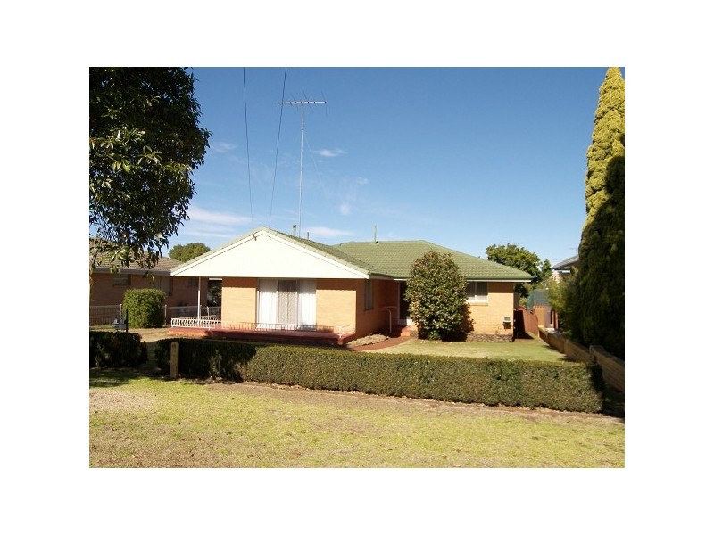 18 Friend Street, Toowoomba QLD 4350