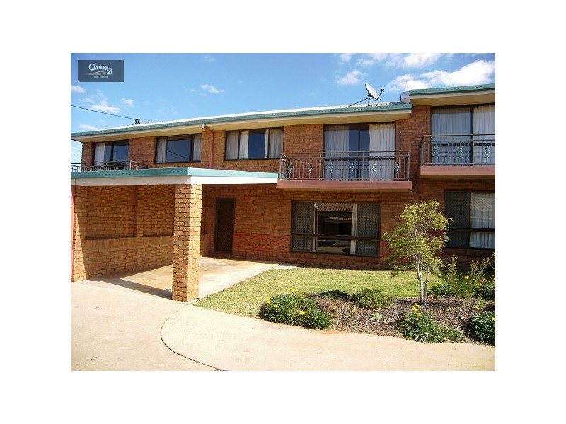 9/369 Margaret Street, Newtown QLD 4350