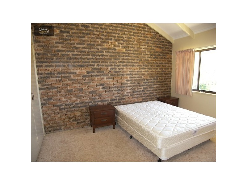 9/369 Margaret Street, Newtown QLD 4350