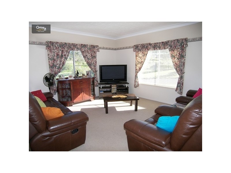 38 Catalina Drive, Wilsonton QLD 4350