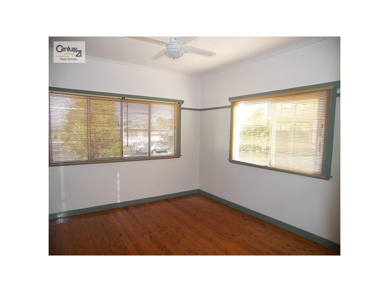 1 Donegal Street, Toowoomba QLD 4350