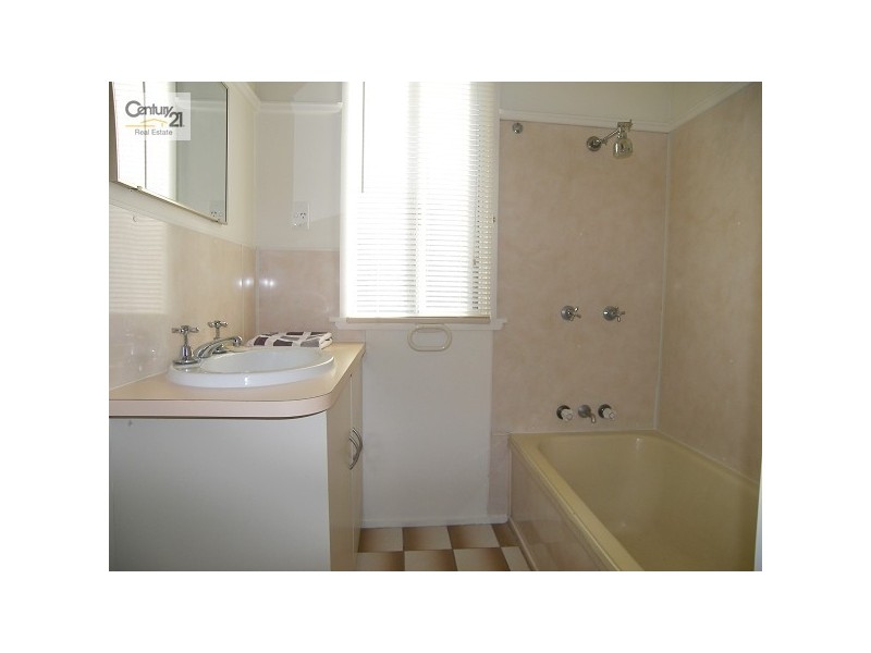 1 Donegal Street, Toowoomba QLD 4350