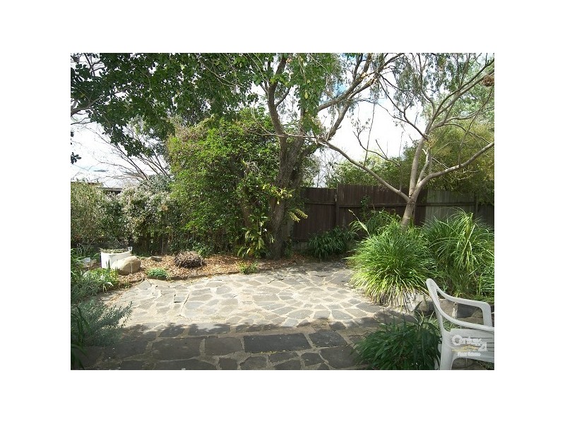 18 Tighe Street, Newtown QLD 4350