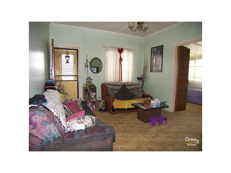 18 Tighe Street, Newtown QLD 4350