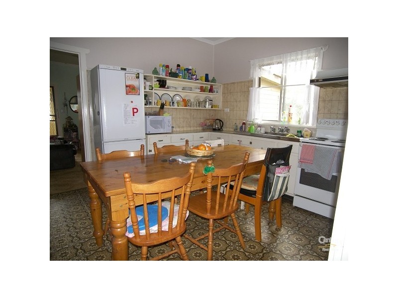 18 Tighe Street, Newtown QLD 4350