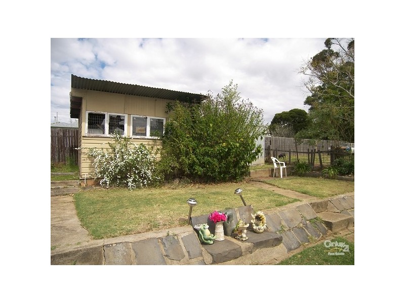 18 Tighe Street, Newtown QLD 4350