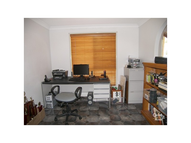 17 Evergreen Court, Glenvale QLD 4350