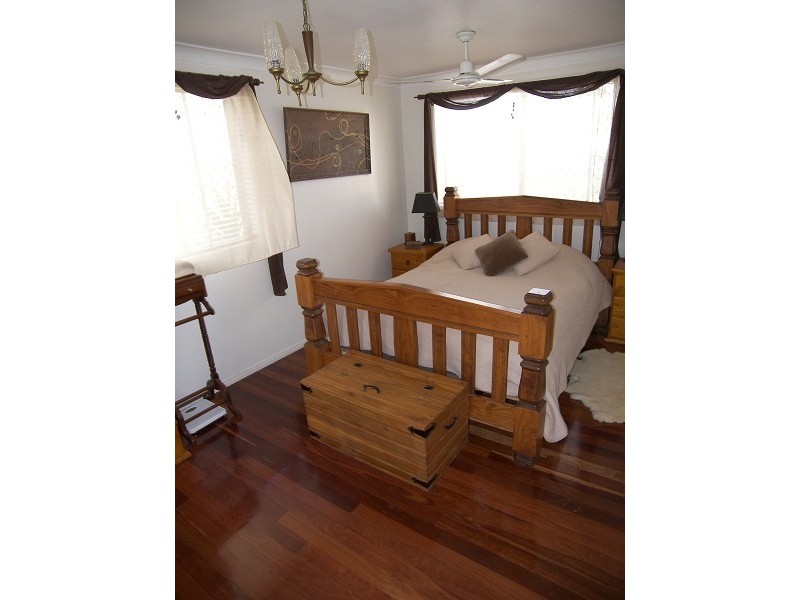 Centenary Heights QLD 4350