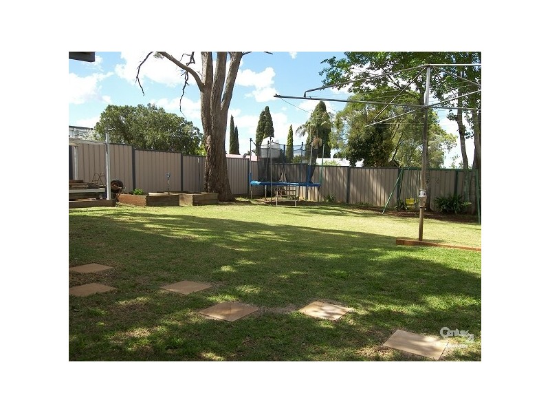Centenary Heights QLD 4350