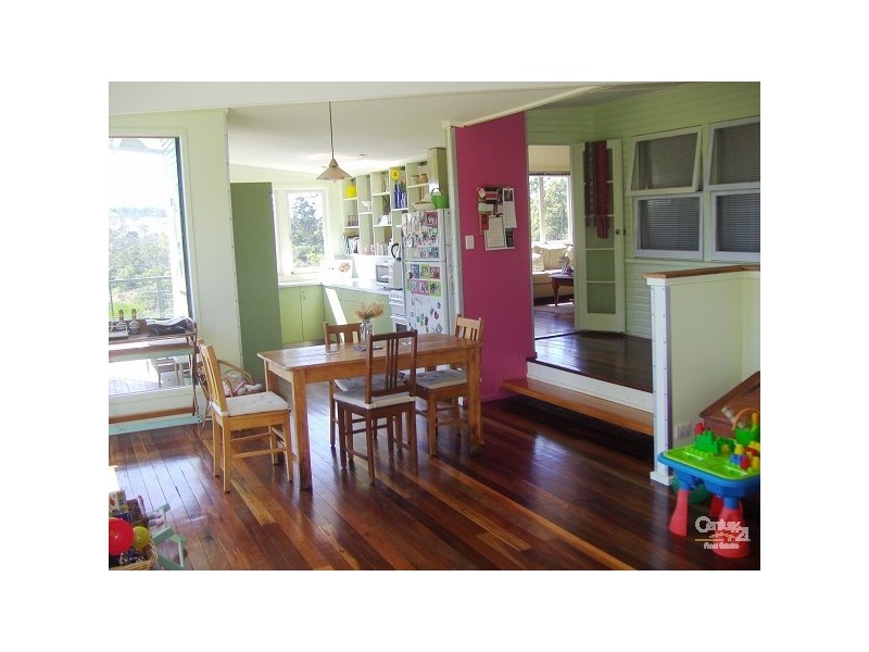 Ravensbourne QLD 4352