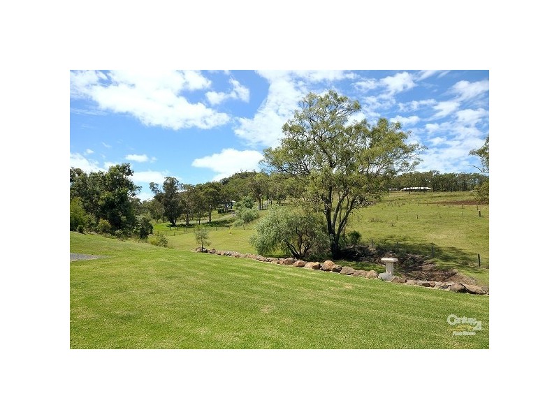 39 Stark Drive, Vale View QLD 4358