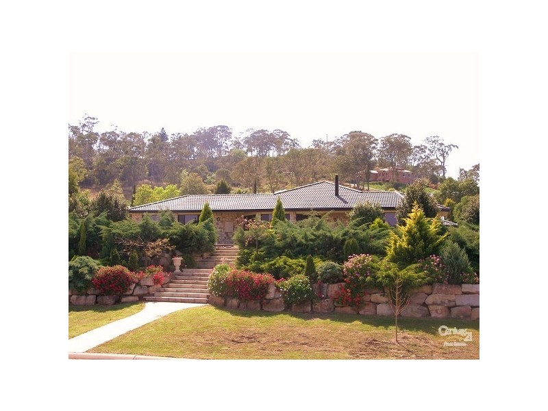 13 Graham Court, Hodgson Vale QLD 4352