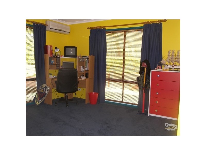 13 Graham Court, Hodgson Vale QLD 4352