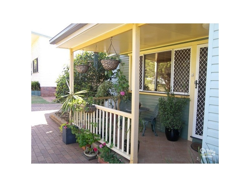 Mount Lofty QLD 4350