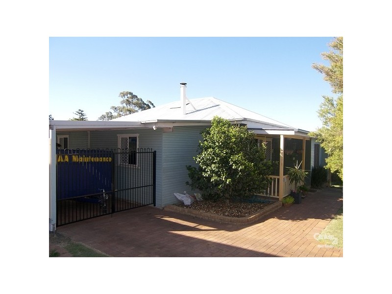 Mount Lofty QLD 4350