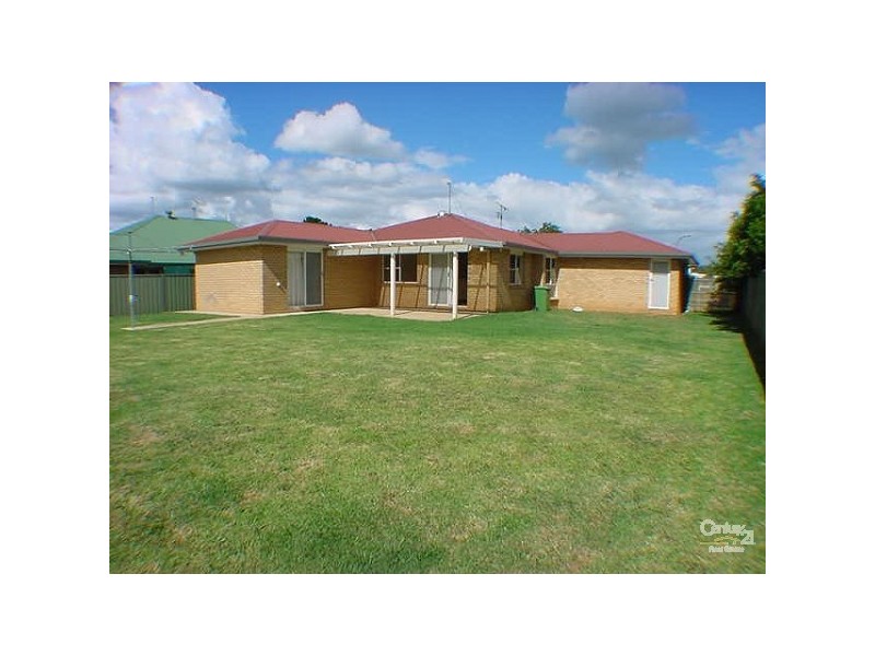 Kearneys Spring QLD 4350