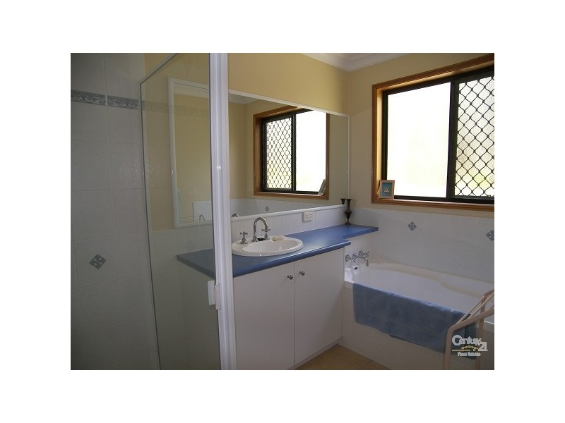 Kearneys Spring QLD 4350