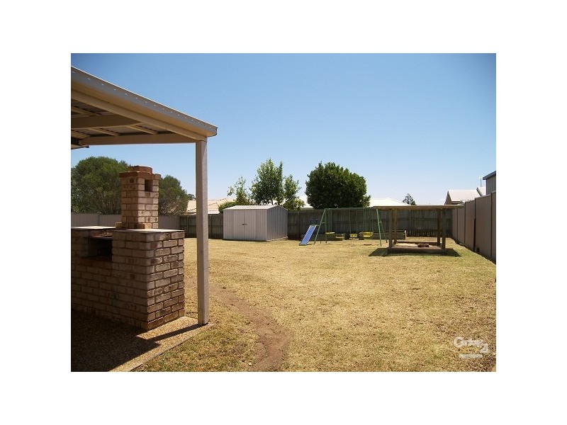 Kearneys Spring QLD 4350