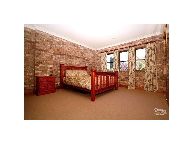 Centenary Heights QLD 4350