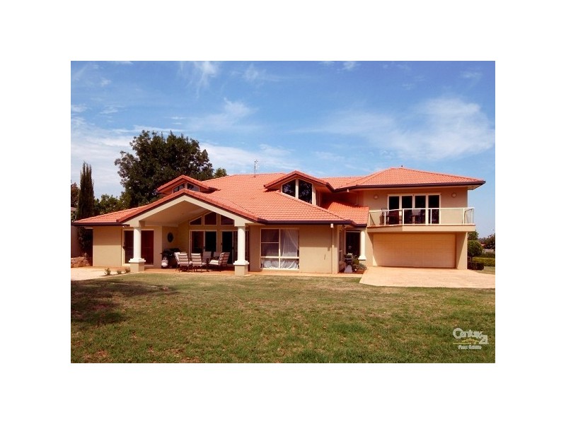 4 Jutsum Street, Middle Ridge QLD 4350