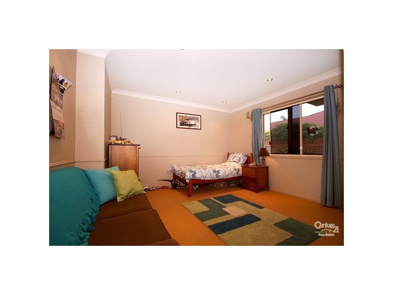 4 Jutsum Street, Middle Ridge QLD 4350