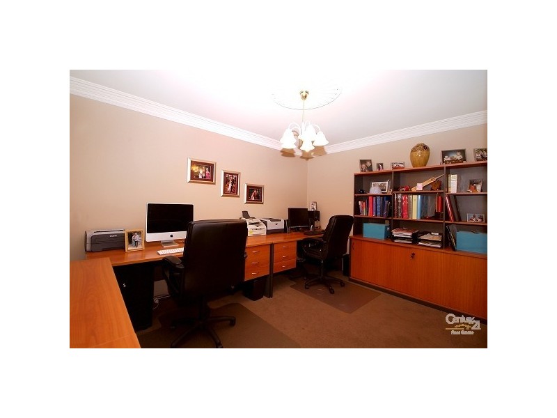 4 Jutsum Street, Middle Ridge QLD 4350