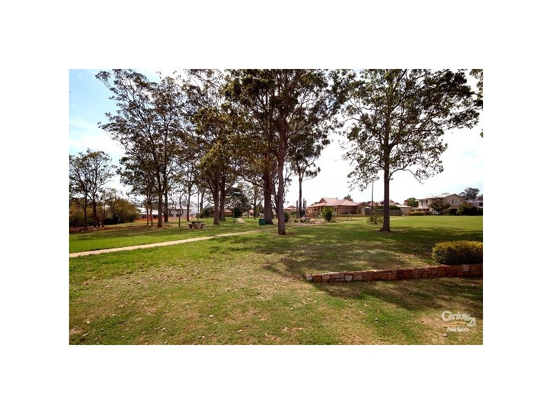 4 Jutsum Street, Middle Ridge QLD 4350