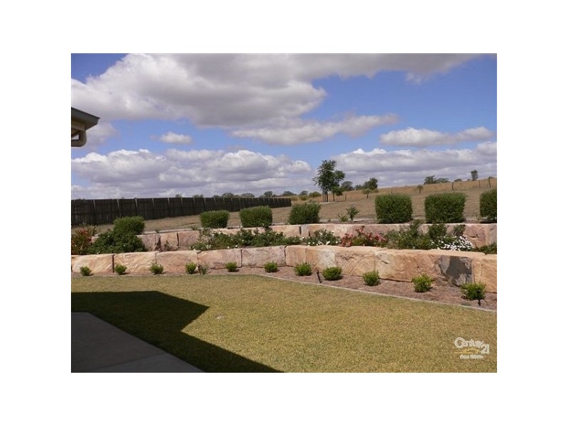 29 Corfield Drive, Toowoomba QLD 4350