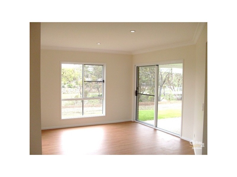 8 Hamblin Court, Toowoomba QLD 4350