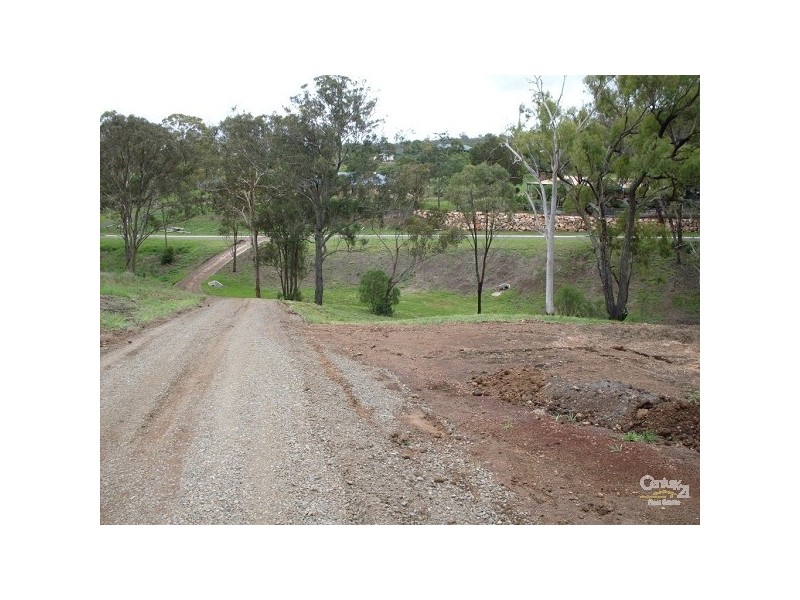 8 Hamblin Court, Toowoomba QLD 4350