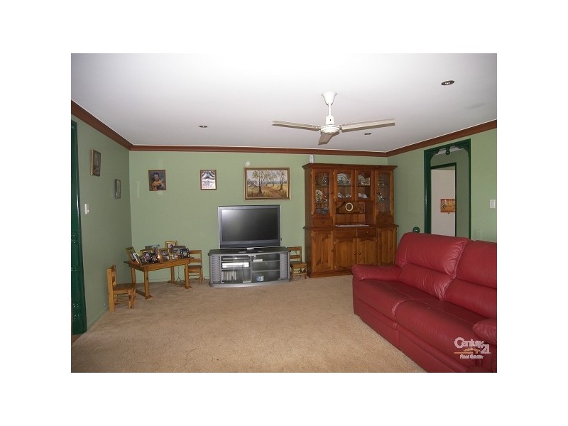 216 Alderley Street, Centenary Heights QLD 4350