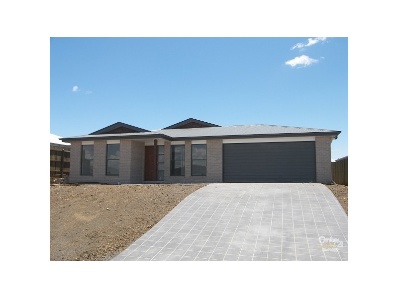 17 Kurrawa Crescent, Glenvale QLD 4350