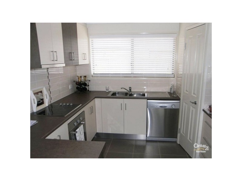 2/68 Cortess Street, Harristown QLD 4350