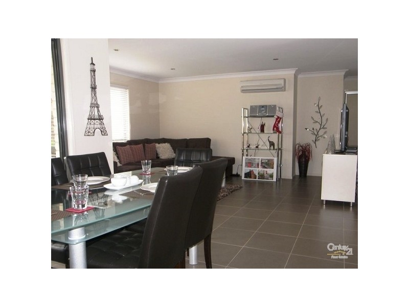 2/68 Cortess Street, Harristown QLD 4350